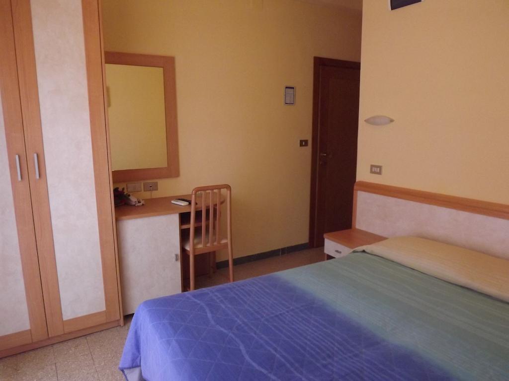Hotel Rita Riccione Værelse billede
