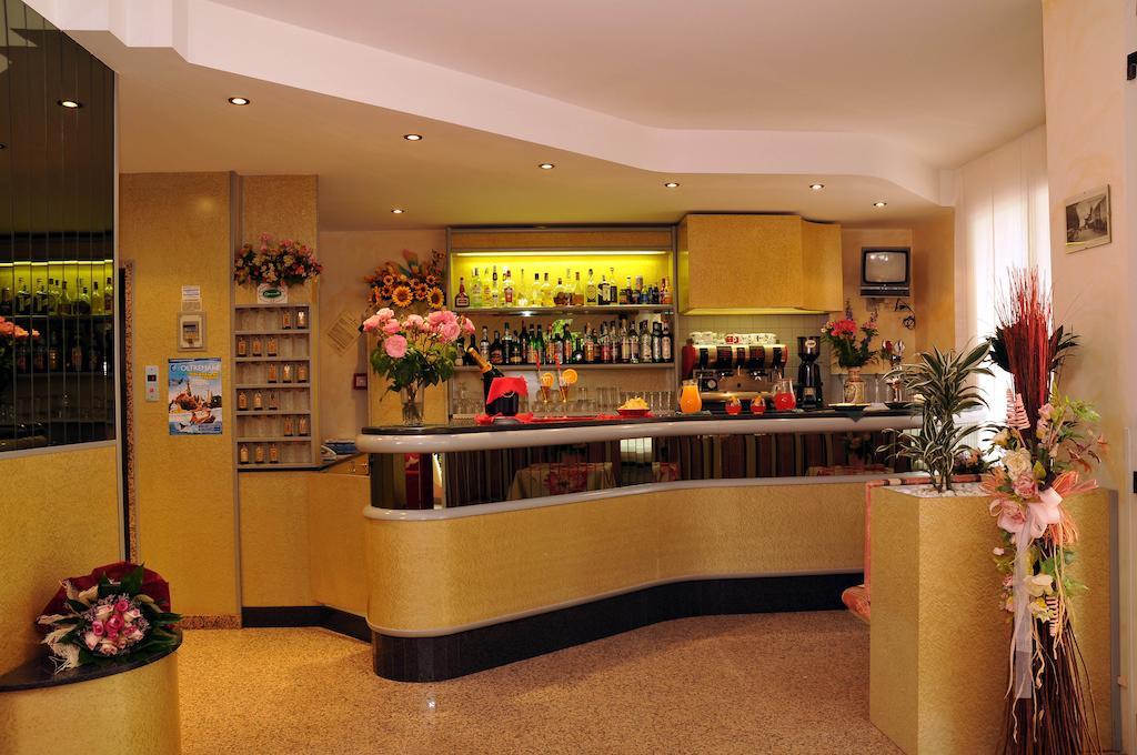 Hotel Rita Riccione Eksteriør billede