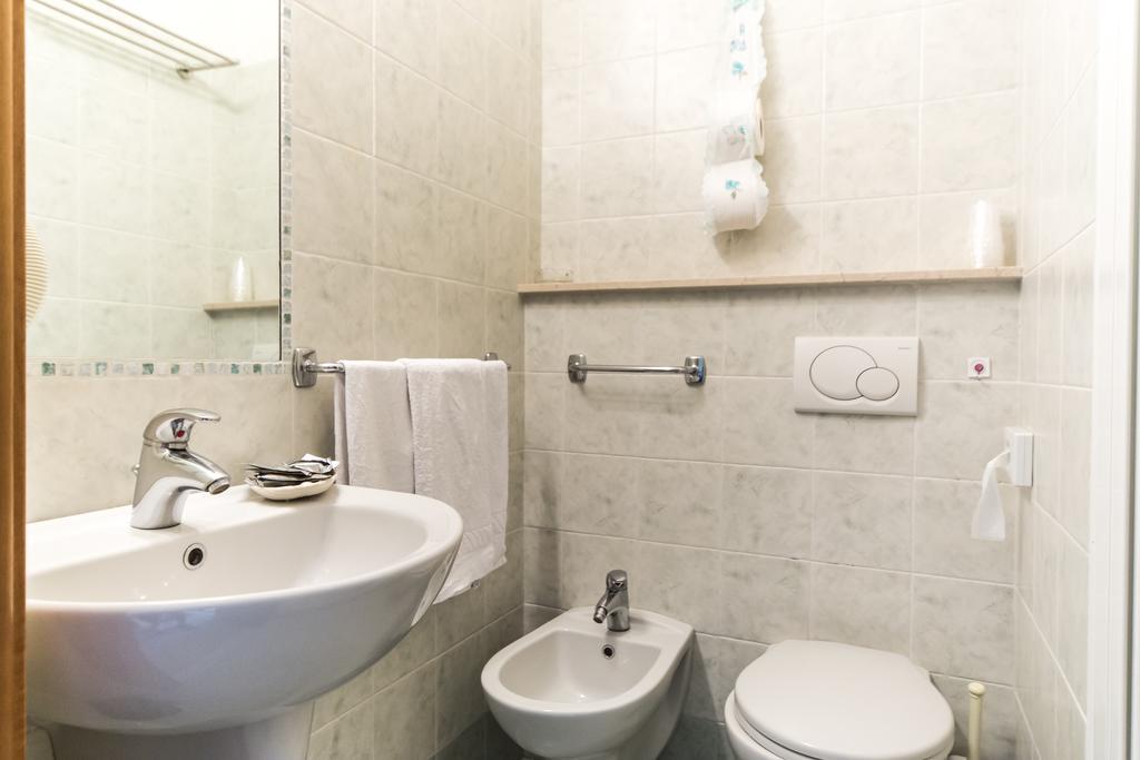 Hotel Rita Riccione Eksteriør billede
